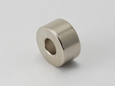ネオジム磁石(N35H)、リング型、Φ25xΦ10x13(mm)、高さ方向
