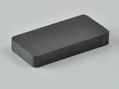フェライト磁石、角型、20x10x3(mm)、3mm方向
