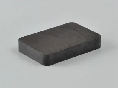 フェライト磁石、角型、30x20x5(mm)、5mm方向