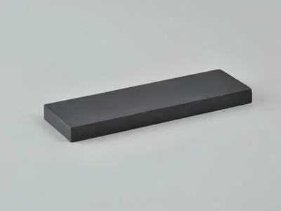 フェライト磁石、角型、65x20x5(mm)、5mm方向