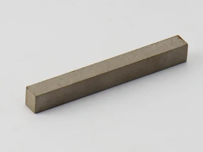 サマコバ磁石(SS28)、角型、50x5x6(mm)、6mm方向