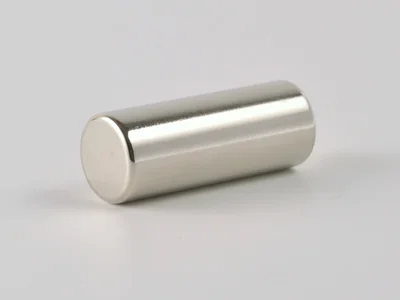 ネオジム磁石(N40)、円柱型、Φ25x50(mm)、径方向