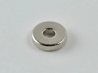 ネオジム磁石(N35H)、リング型、Φ4xΦ1.3x1(mm)、高さ方向