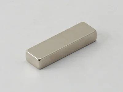 ネオジム磁石(N38H)、角型、35x10x6(mm)、6mm方向