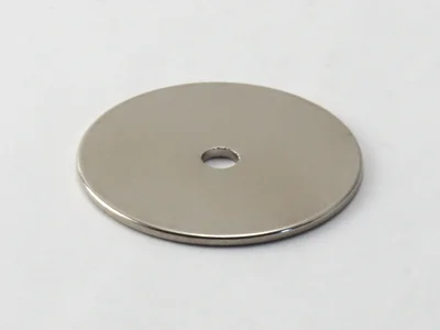 ネオジム磁石(N35)、リング型、Φ36xΦ4.5x1.5(mm)、高さ方向