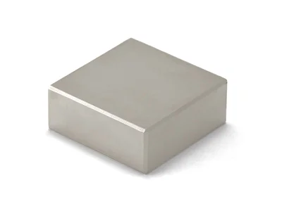 ネオジム磁石(N40)、角型、50x50x20(mm)、20mm方向