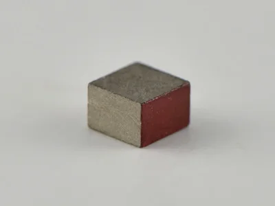 サマコバ磁石(SS28)、角型、3x2x3(mm)、片面2極