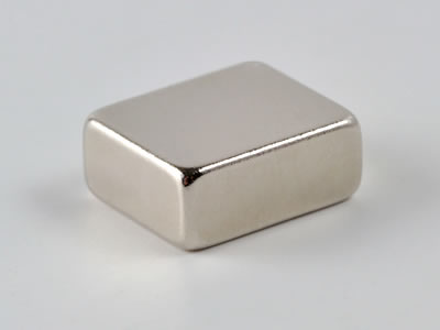 ネオジム磁石(N40)、角型、12x10x5(mm)、5mm方向