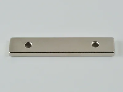 ネオジム磁石(N40)、角型皿穴付、50x10x3(2-M3)(mm)、3mm方向