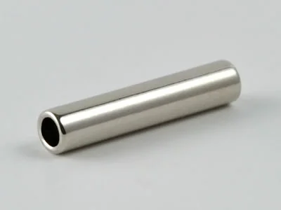 ネオジム磁石(N48M)、リング型、Φ3xΦ2x15(mm)、高さ方向