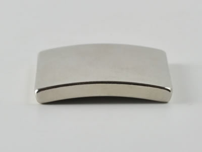 ネオジム磁石(N35)、C型、R52xr49x28(29°)(mm)、外径N内径S