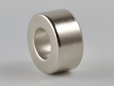 ネオジム磁石(N40)、リング型、Φ10xΦ5x5(mm)、高さ方向