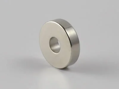 ネオジム磁石(N45)、リング型、Φ12xΦ4x3(mm)、高さ方向