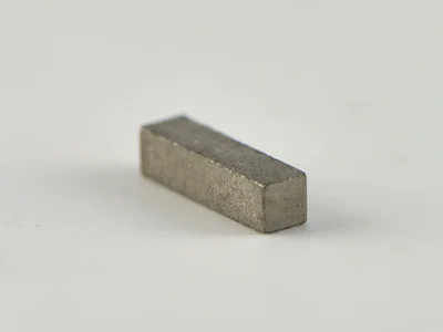 サマコバ磁石(SS28)、角型、6x1.6x1.5(mm)、1.5mm方向