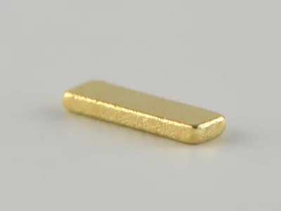 サマコバ磁石(SS28)、角型、0.98x0.5x4.2(mm)、金メッキ、4.2mm方向
