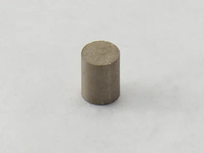 サマコバ磁石(SS28)、円柱型、Φ6x8(mm)、高さ方向