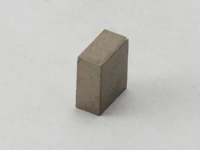 サマコバ磁石(SS28)、角型、8x4x9(mm)、9mm方向