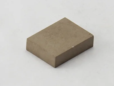 サマコバ磁石(SS28)、角型、20x15x5(mm)、5mm方向
