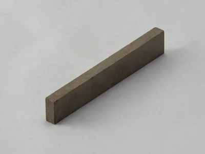 サマコバ磁石(SS28)、角型、43.6x3x7(mm)、7mm方向